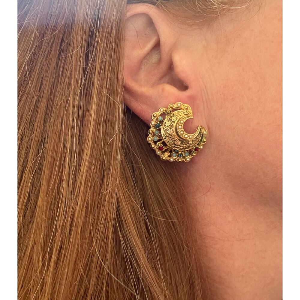 Vintage mid century Crown Brooch & clip on earrings by the Art Jewelry Company - Picture 3 of 13
